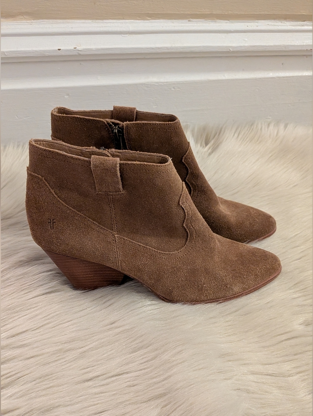 Frye Reina tan leather booties size 9.5 - Picture 2 of 8